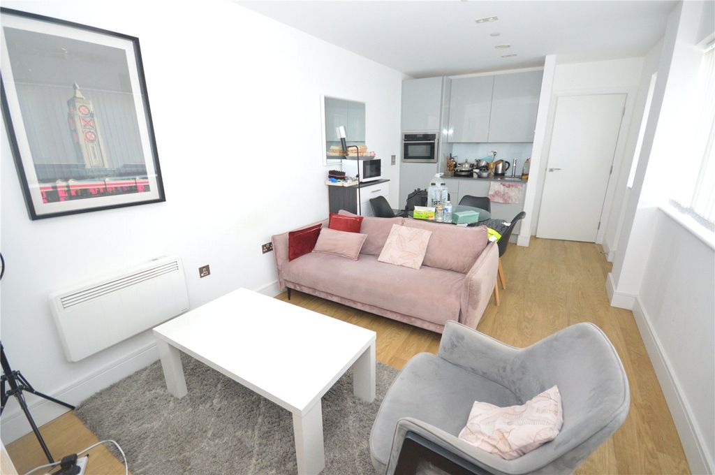 Property photo 2 of 8 Picture No. 09