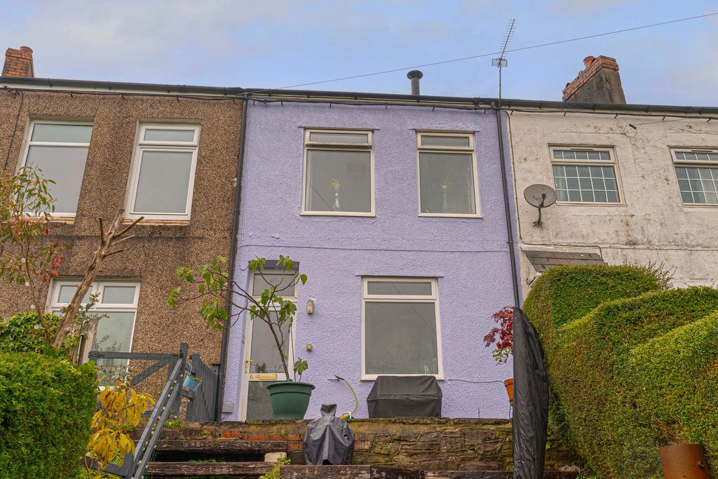 Property photo 1 of 31