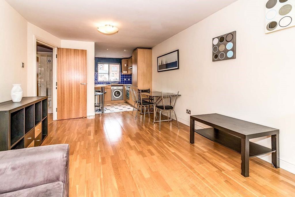 Property photo 3 of 9 Picture No. 16