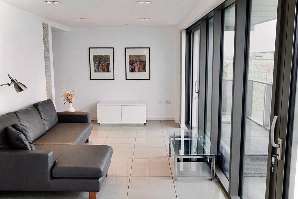 Property photo 3 of 13 Gallery