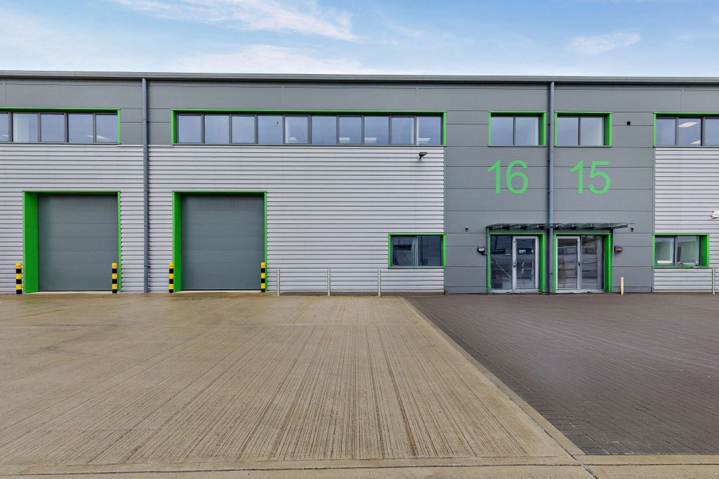 Property photo 1 of 9