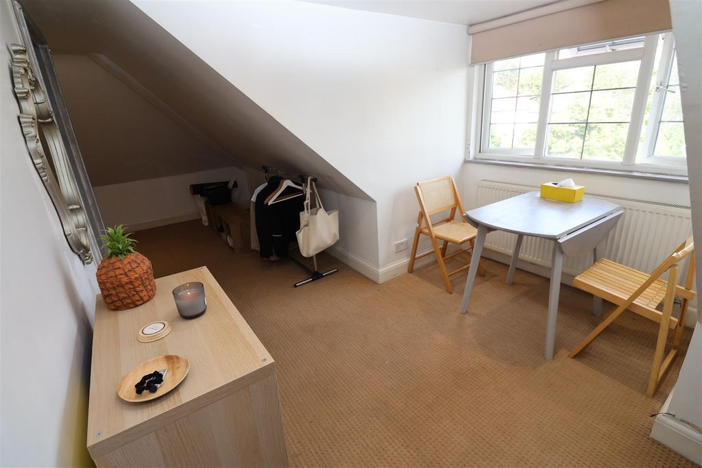 Property photo 1 of 12 Img_1252.Jpg