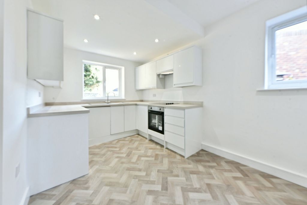 Property photo 2 of 16 Photo