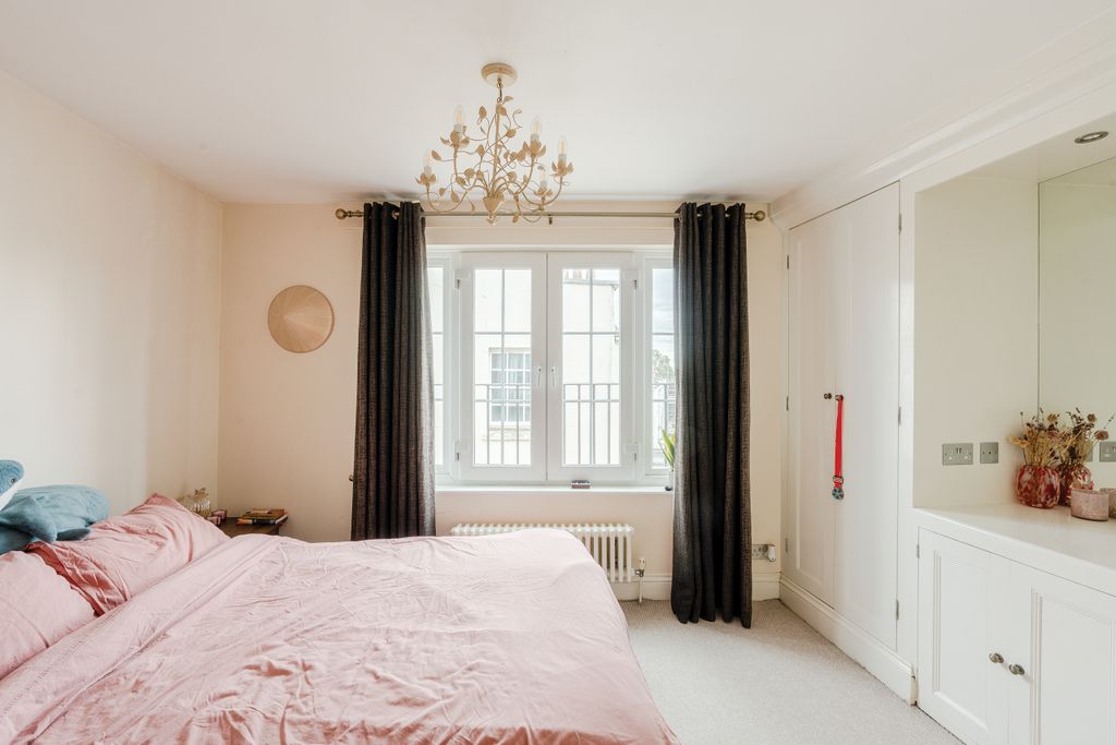 Property photo 2 of 14 2