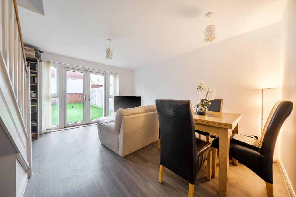 Property photo 3 of 15 1-6941748B58ce3-1392858-16-69412A2A732dc-1.Jpg