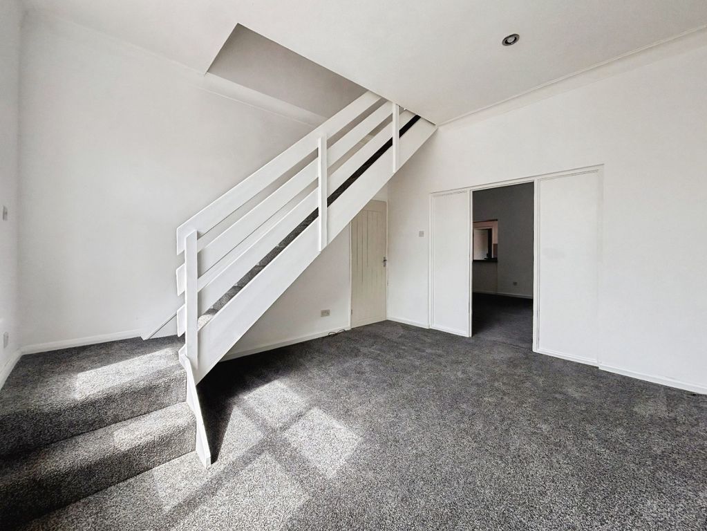 Property photo 1 of 16 5158840