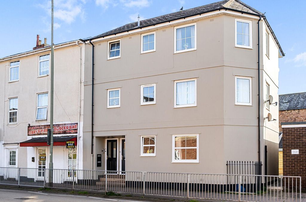 Property photo 1 of 12 Front (Exterior)