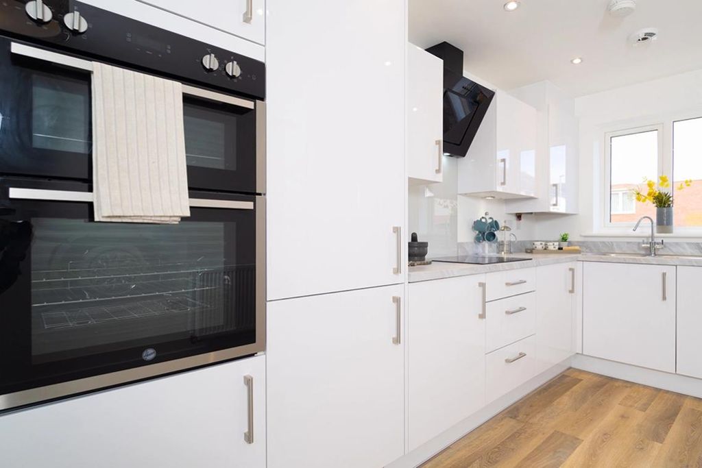 Property photo 2 of 5