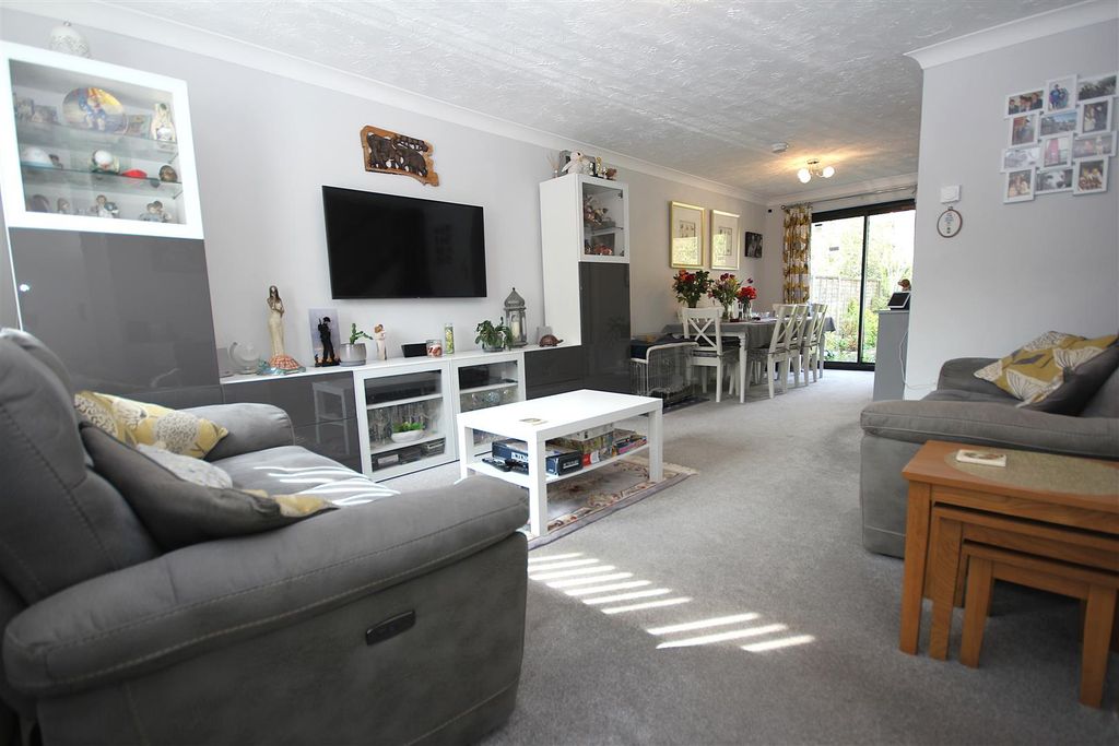 Property photo 3 of 13 Img_5463.Jpg