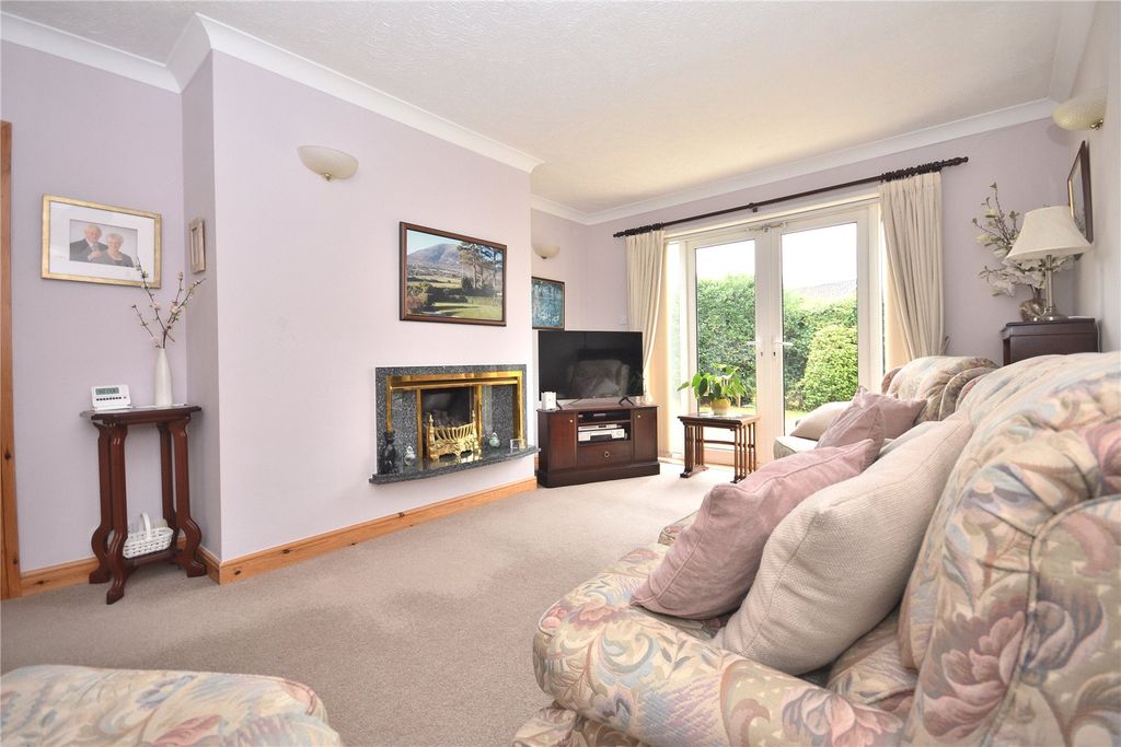 Property photo 2 of 17 Picture No. 22