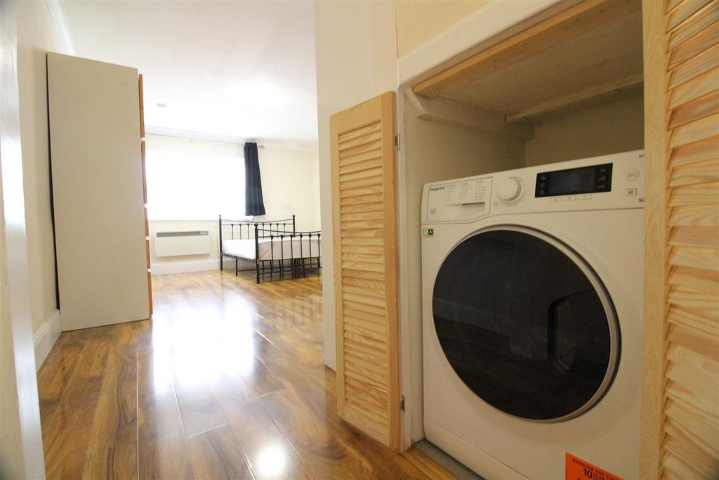 Property photo 2 of 4 5988A27E-4351-42D0-A65F-F2013082B3Aa.Jpeg