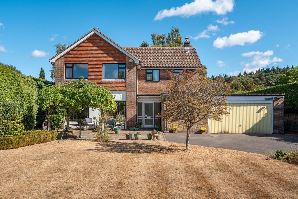 Property photo 1 of 18 Image