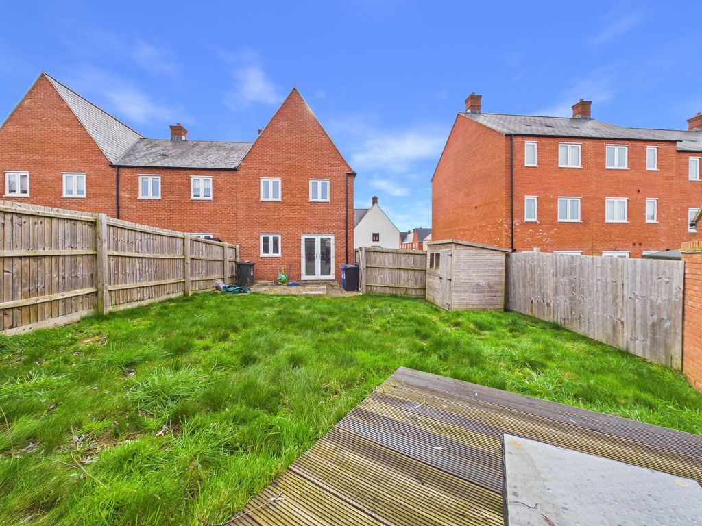 Property photo 2 of 21