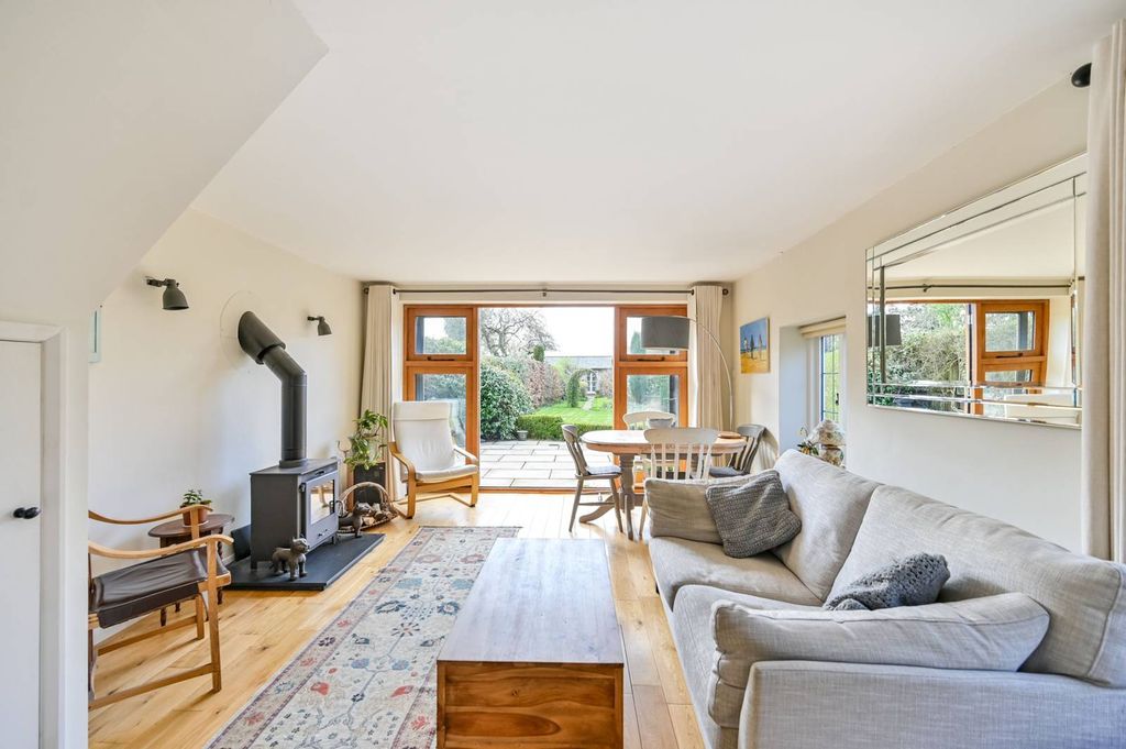 Property photo 3 of 22