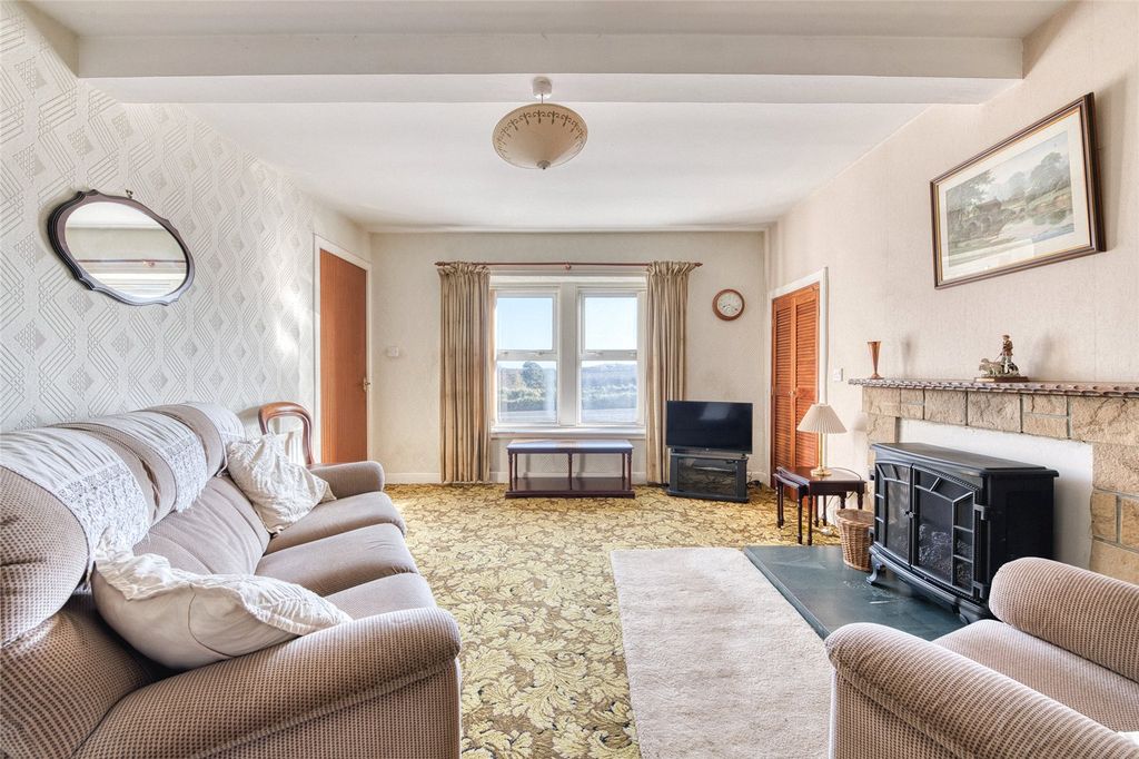 Property photo 2 of 26 5 Mavishall Cottages