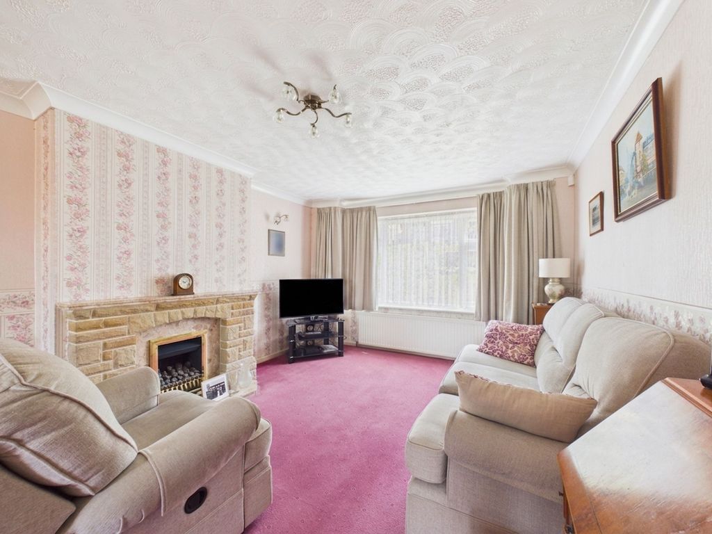 Property photo 3 of 16 Lounge Dining Room