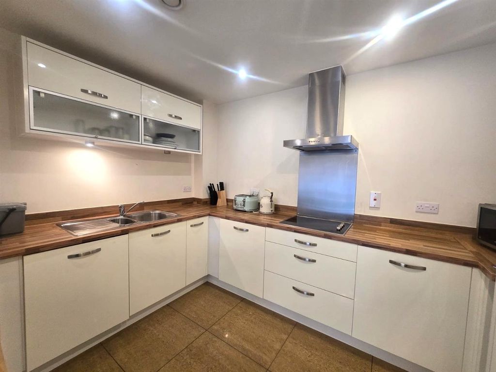 Property photo 2 of 12 12.Jpg