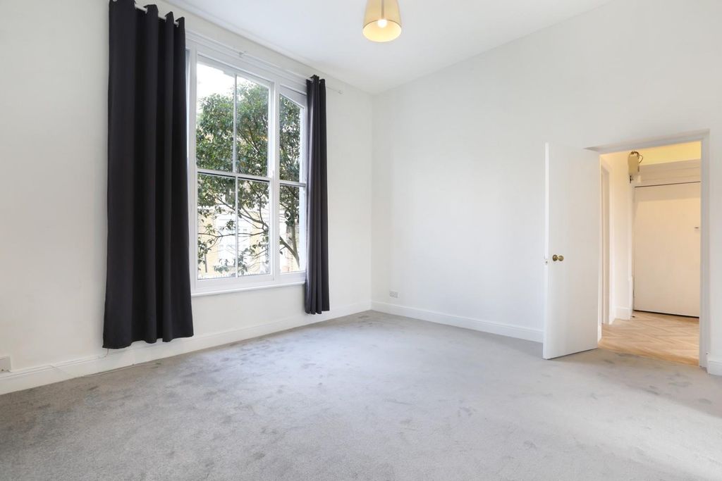 Property photo 3 of 8 Ach_1620.Jpg