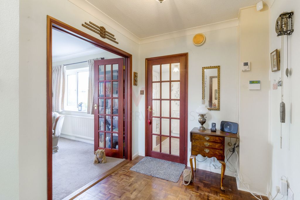 Property photo 3 of 20