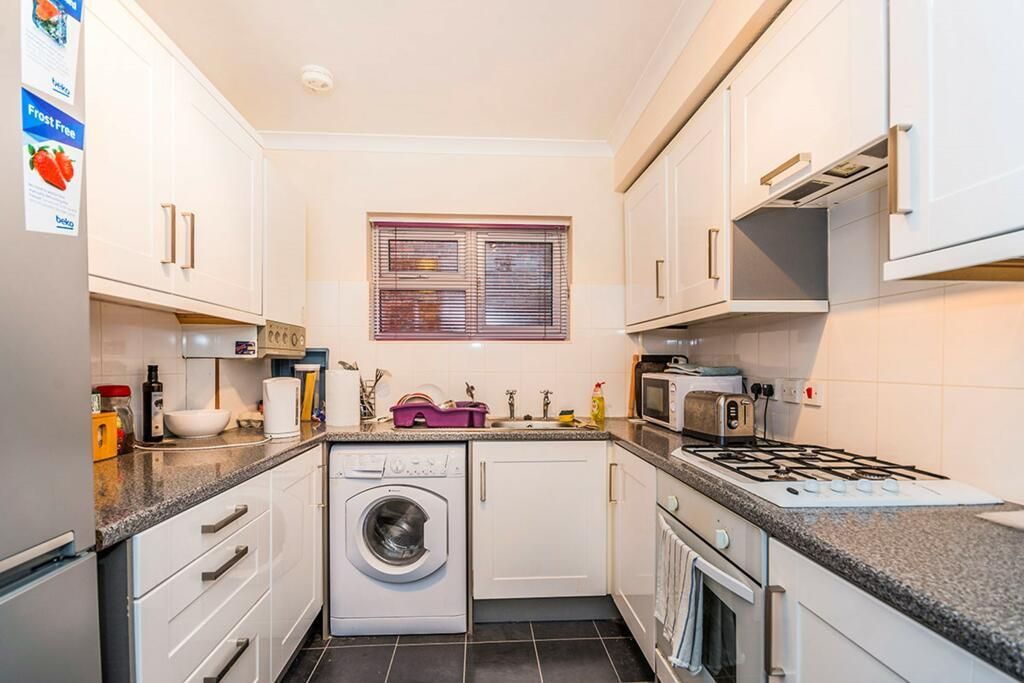 Property photo 2 of 6