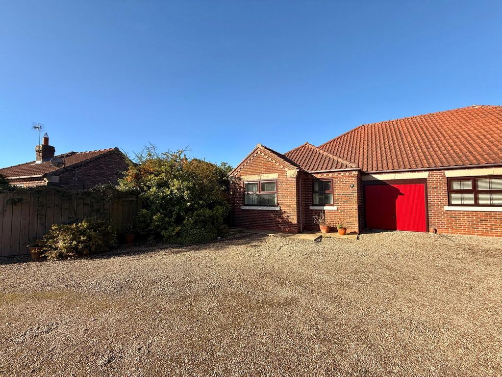 Property photo 1 of 12 Front