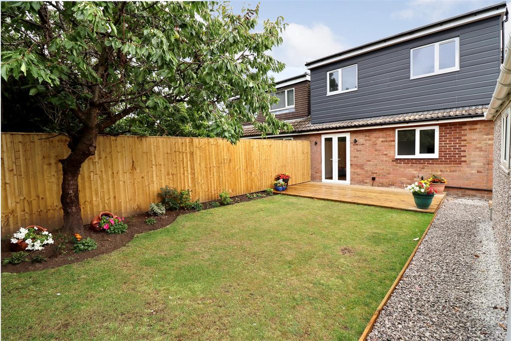 Property photo 2 of 13