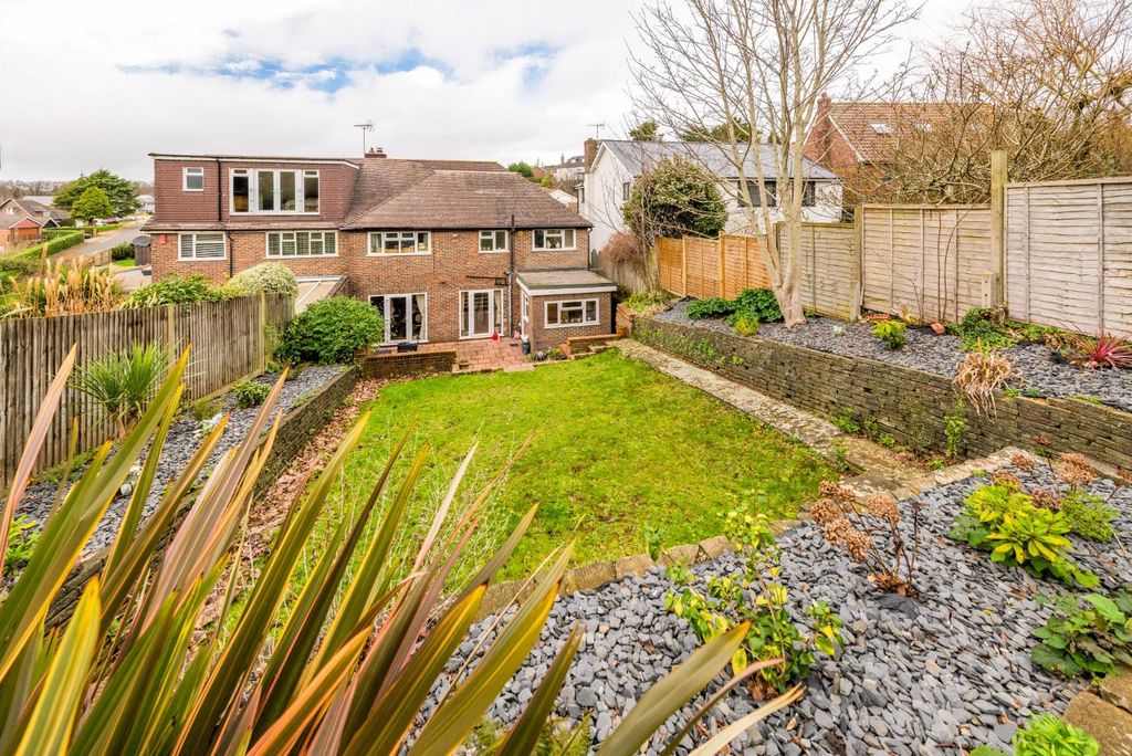 Property photo 2 of 36 37 Hill Drive-31.Jpg