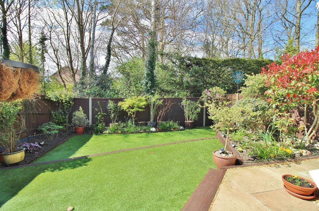 Property photo 2 of 34