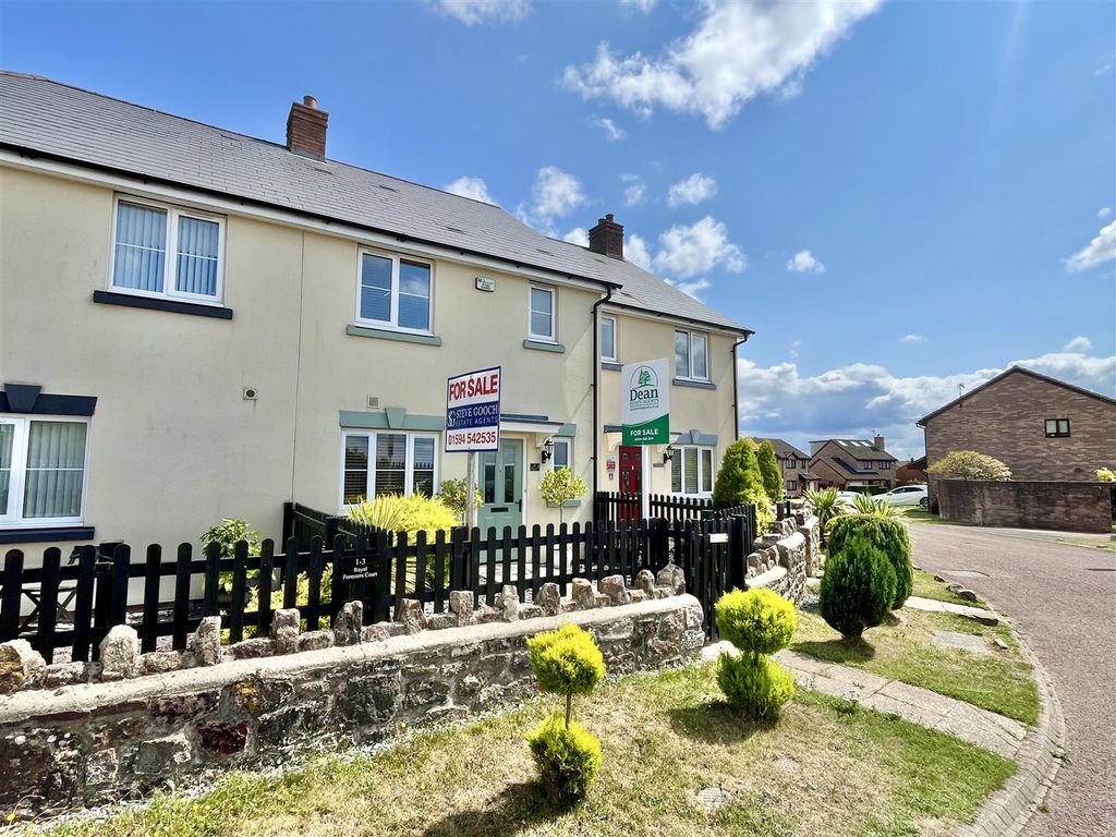 Property photo 1 of 34