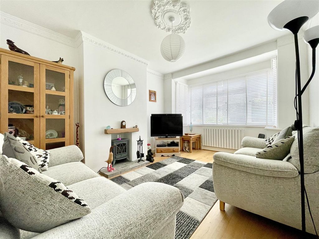 Property photo 2 of 24