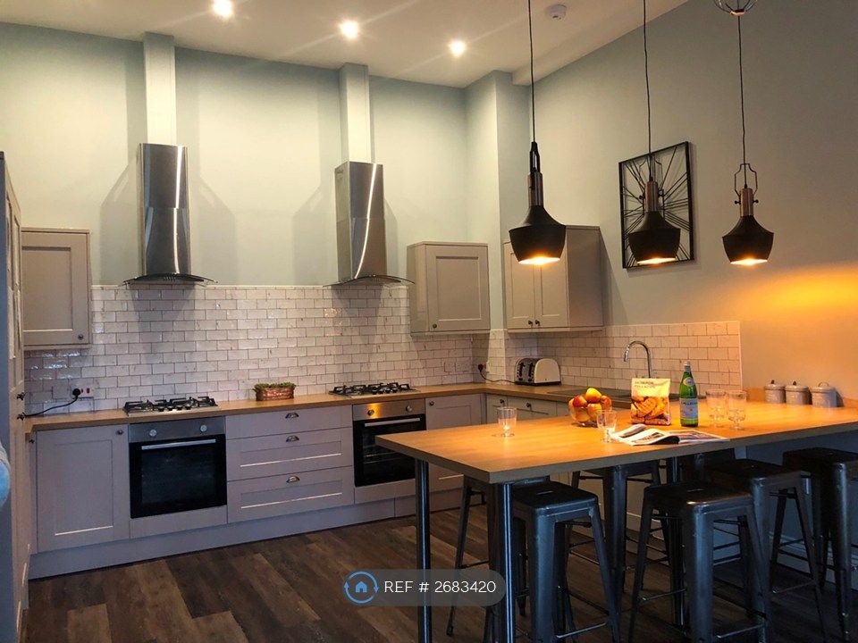 Property photo 3 of 21