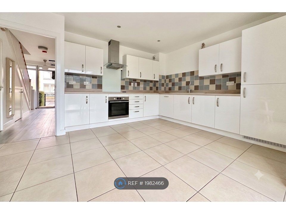 Property photo 3 of 12 Kitchen/Dinning Area 1