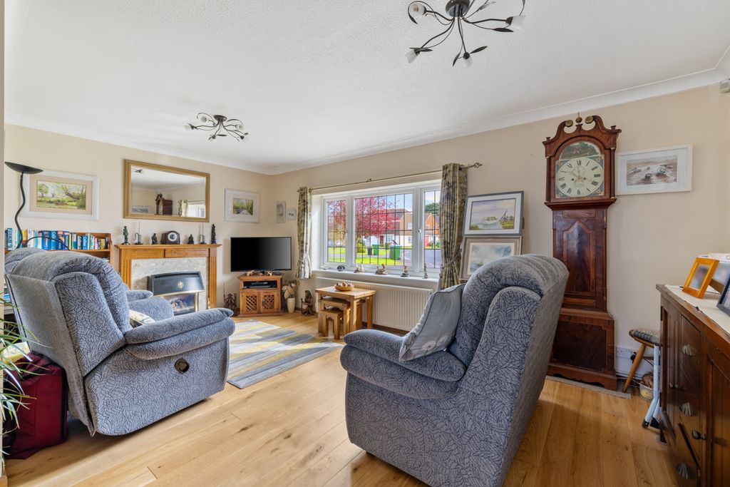 Property photo 3 of 16