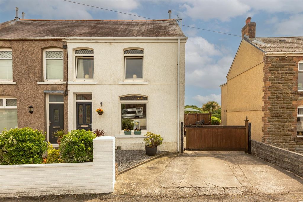Property photo 1 of 56