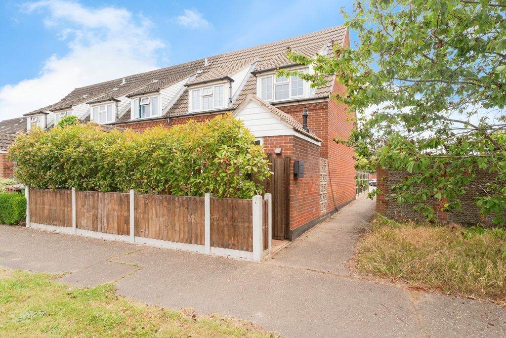Property photo 1 of 17 Photo