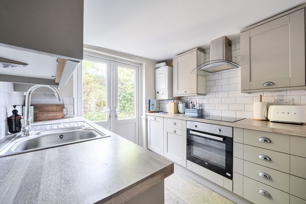 Property photo 3 of 24 1487305-13-6A58ce0cc5c9A
