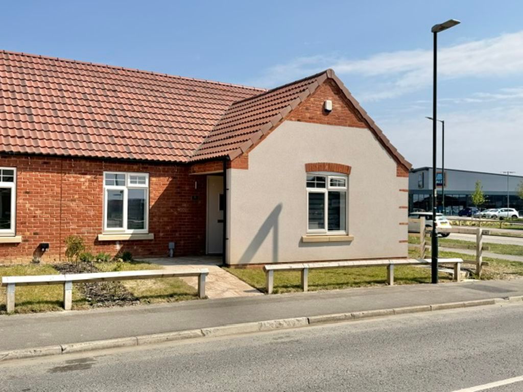 Property photo 1 of 17 Front