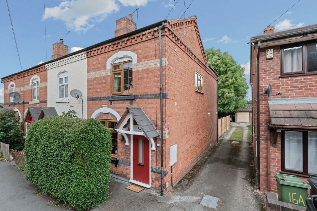 Property photo 2 of 11