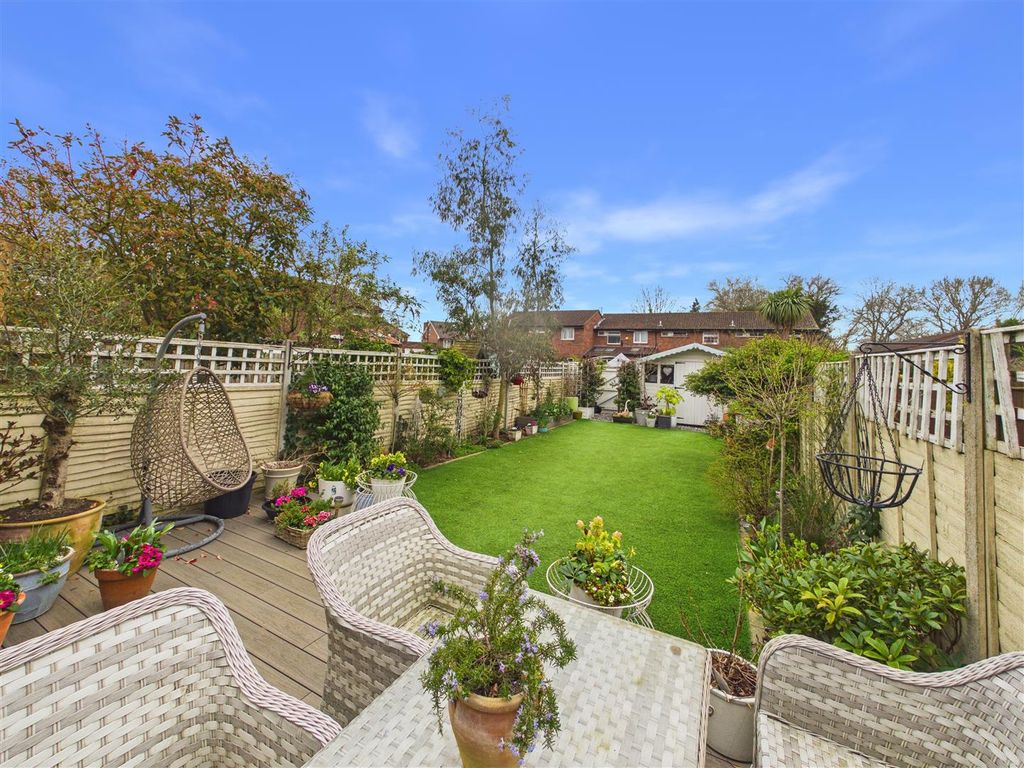 Property photo 3 of 24