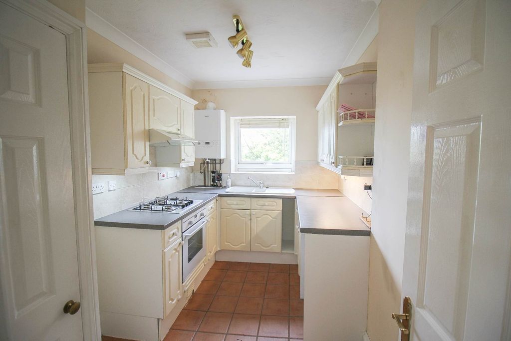 Property photo 2 of 16
