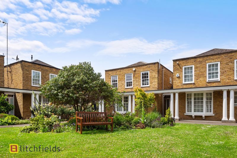 Property photo 1 of 15 Gardens To House