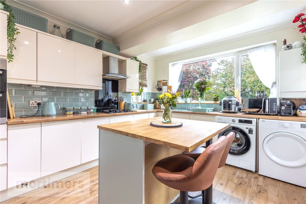 Property photo 1 of 24 Kitchen