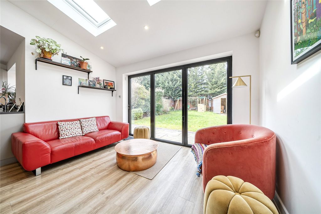 Property photo 3 of 22 Picture No. 13