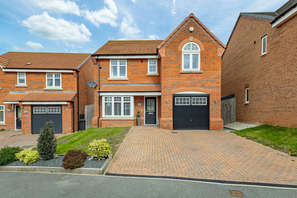Property photo 1 of 20 4Â Bedroom Detached For Sale