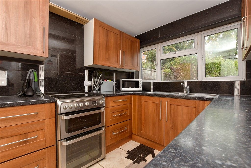 Property photo 3 of 15 Kitchen