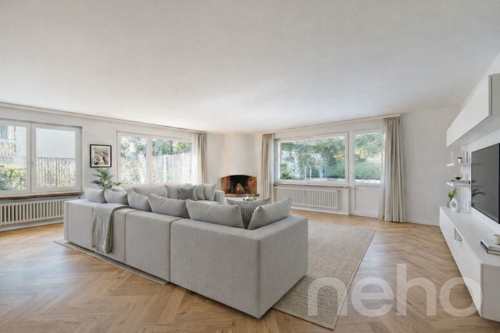 Property photo 2 of 11