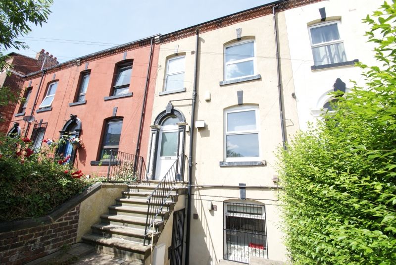 Property photo 1 of 4