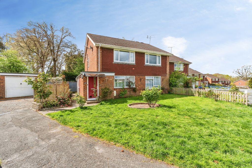 Property photo 1 of 19 Pbox-Img.Jpg