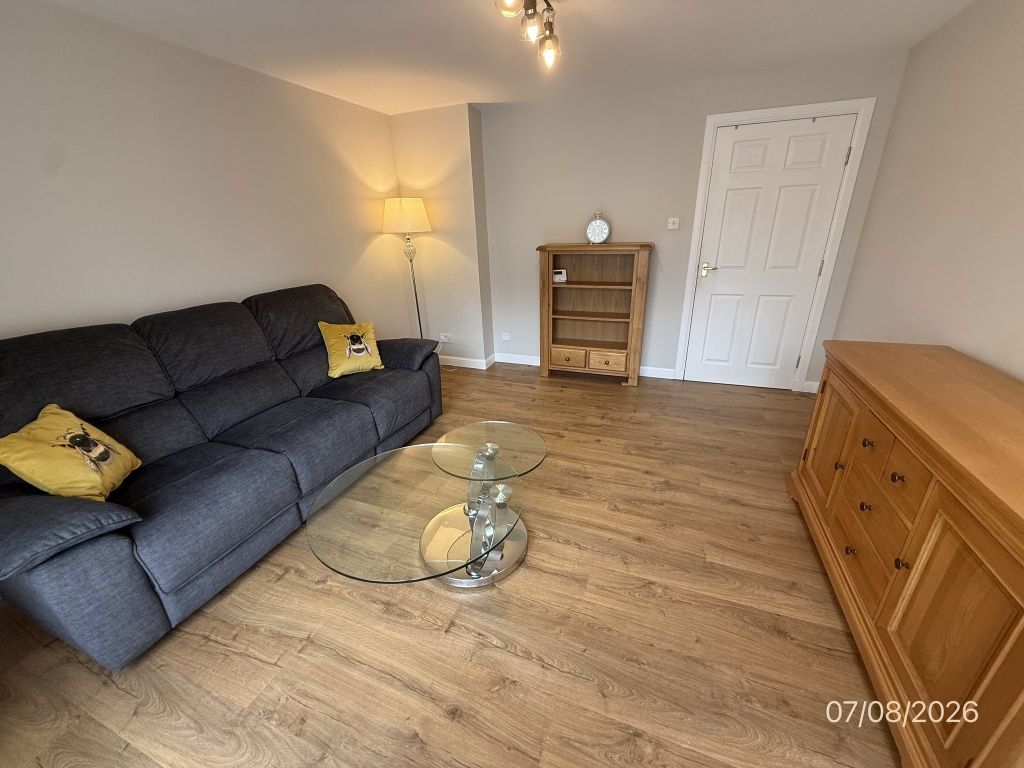 Property photo 1 of 12 Lounge