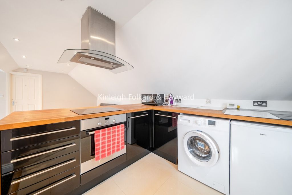 Property photo 2 of 6 0d28c448-523d-4E8A-A